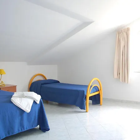 מלון דירות Belvedere 4*