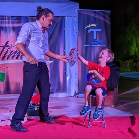 מלון דירות Belvedere אשאה