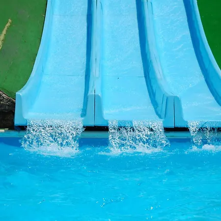 מלון דירות Belvedere 4*