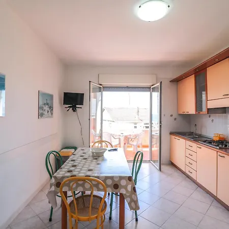 מלון דירות Belvedere 4*